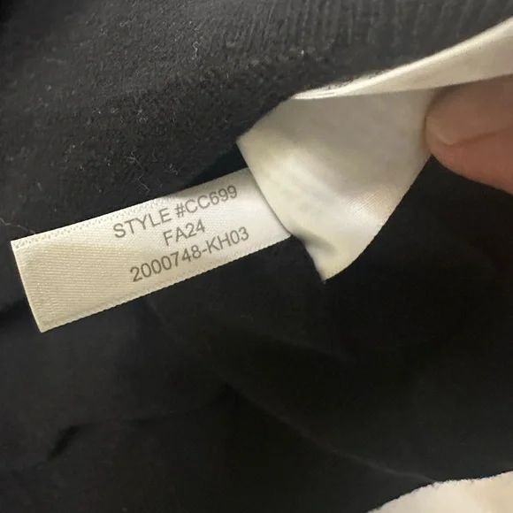 J. Crew cotton v neck sweater size Medium - Picture 4 of 7